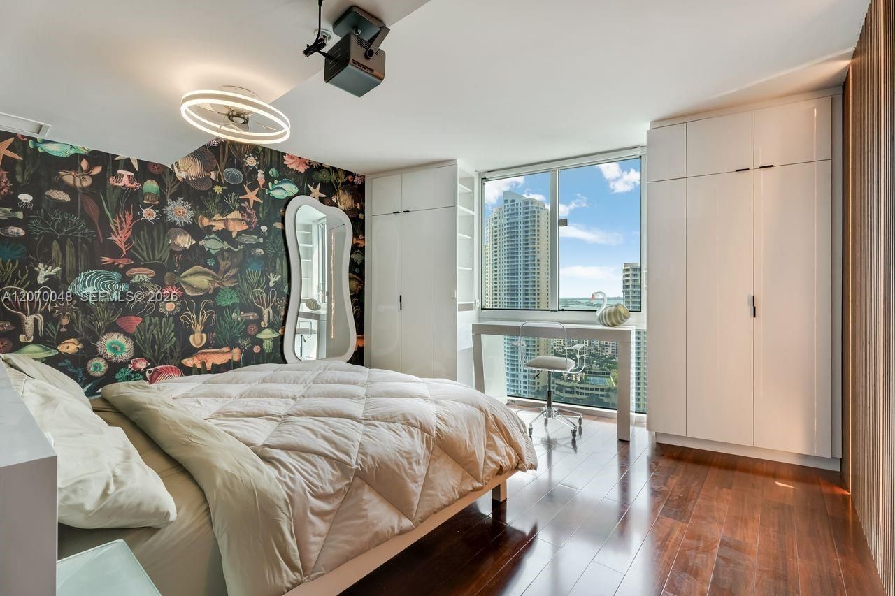 335 S Biscayne Blvd , Unit 2609, Miami, FL 33131 Photo