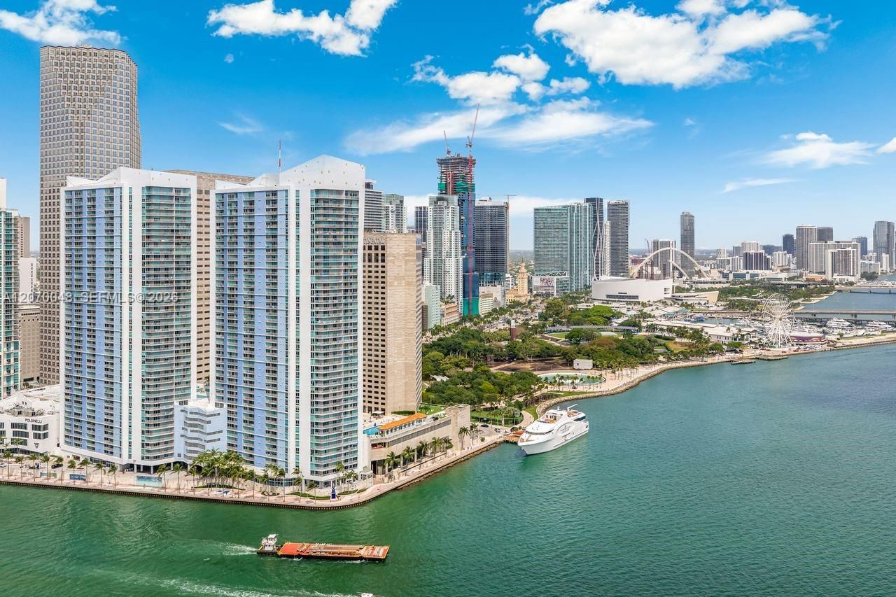 335 S Biscayne Blvd , Unit 2609, Miami, FL 33131 Photo