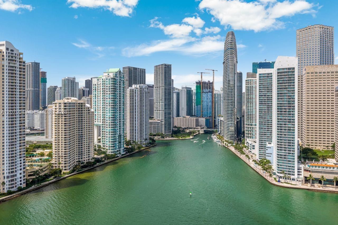 335 S Biscayne Blvd , Unit 2609, Miami, FL 33131 Photo
