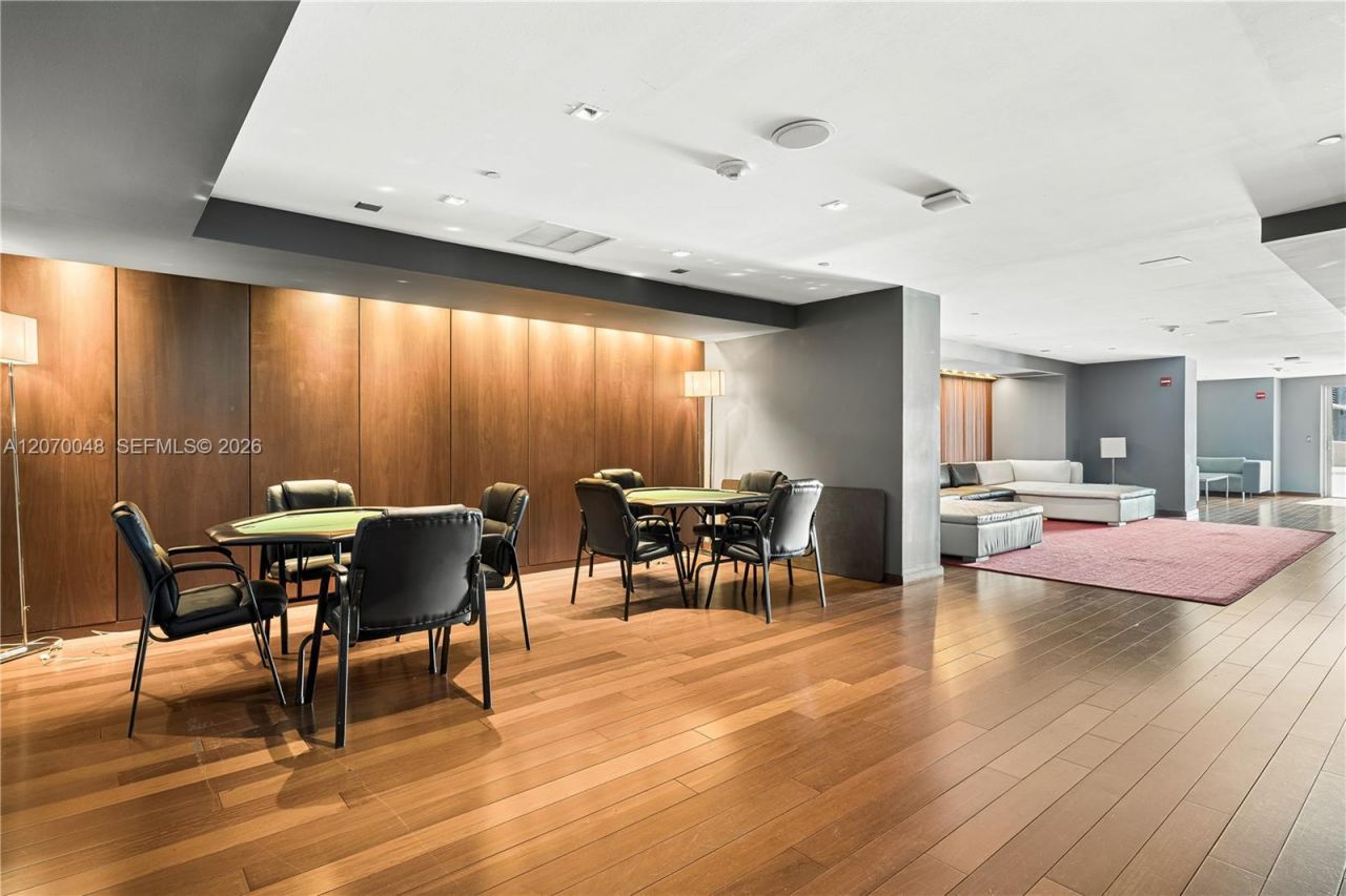 335 S Biscayne Blvd , Unit 2609, Miami, FL 33131 Photo