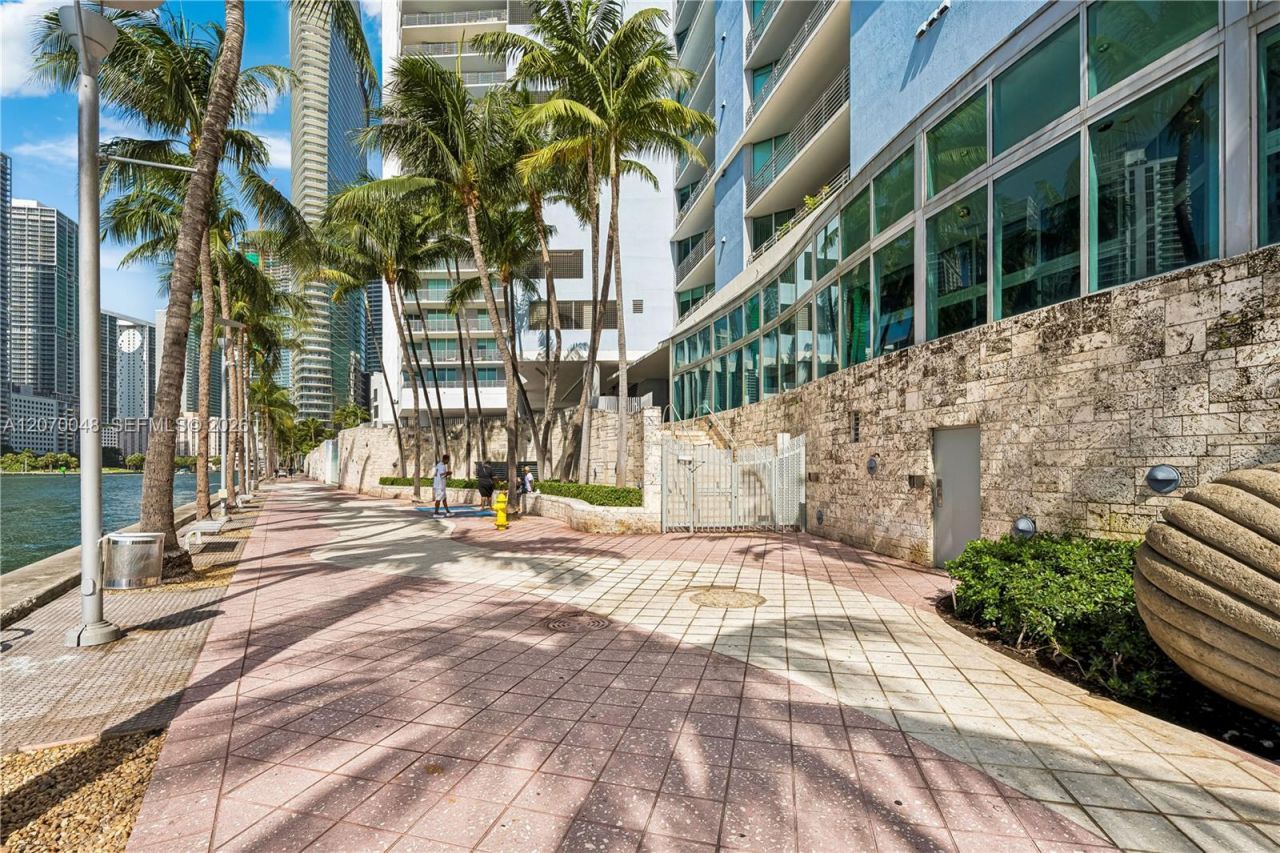 335 S Biscayne Blvd , Unit 2609, Miami, FL 33131 Photo
