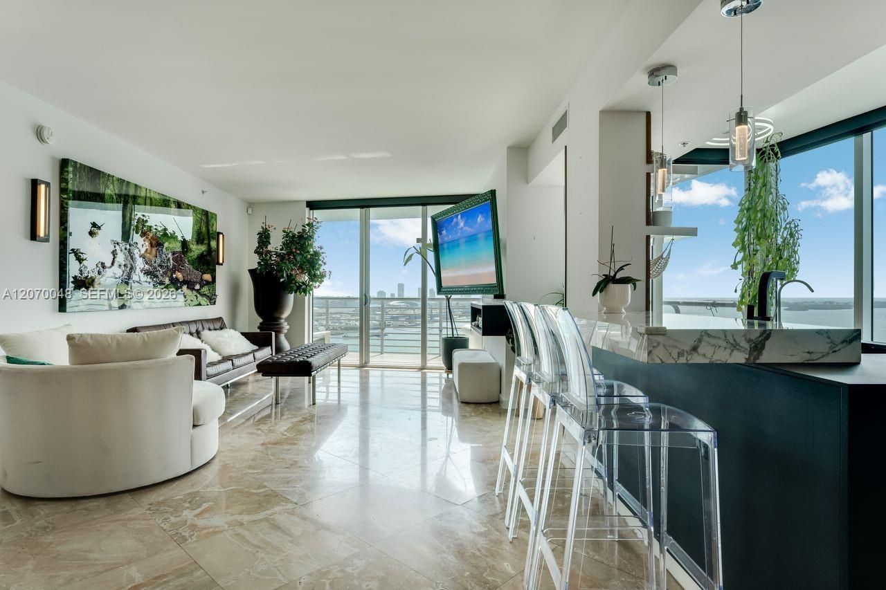 335 S Biscayne Blvd , Unit 2609, Miami, FL 33131 Photo