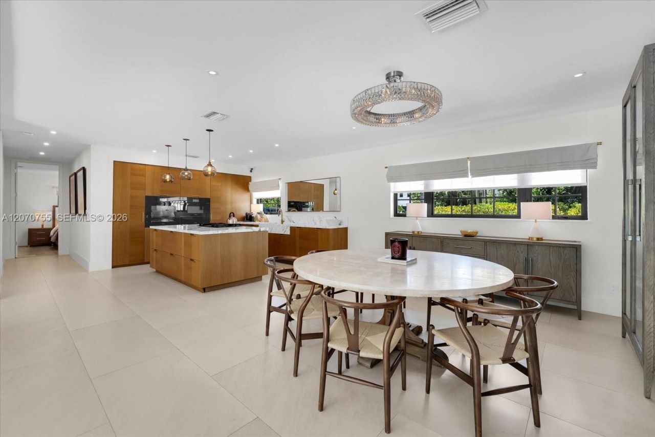 287 Palm Ave, Miami Beach, FL 33139 Photo
