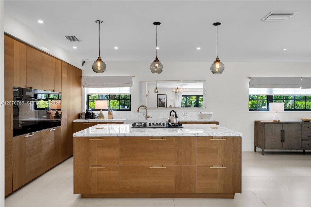 287 Palm Ave, Miami Beach, FL 33139 Photo
