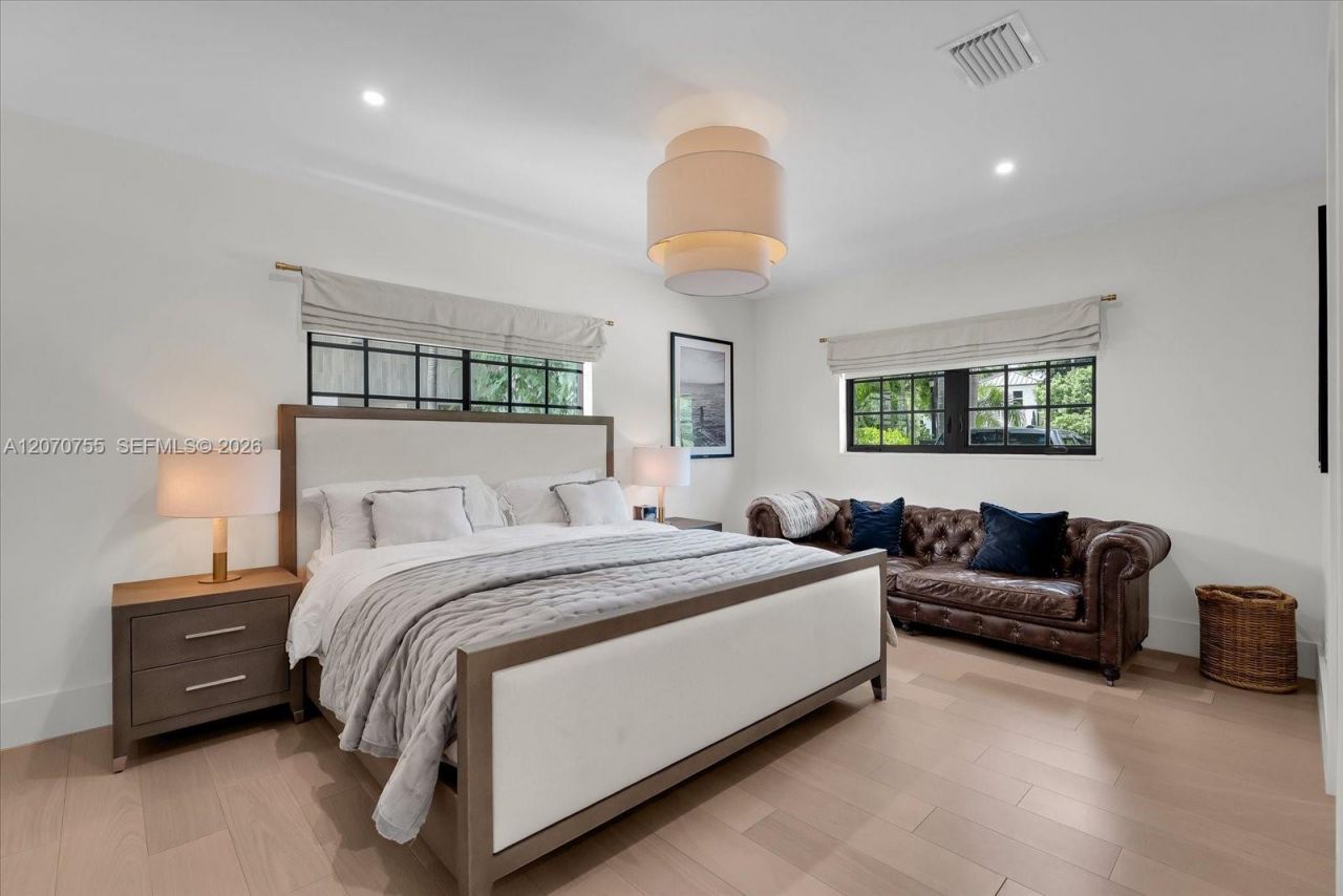 287 Palm Ave, Miami Beach, FL 33139 Photo
