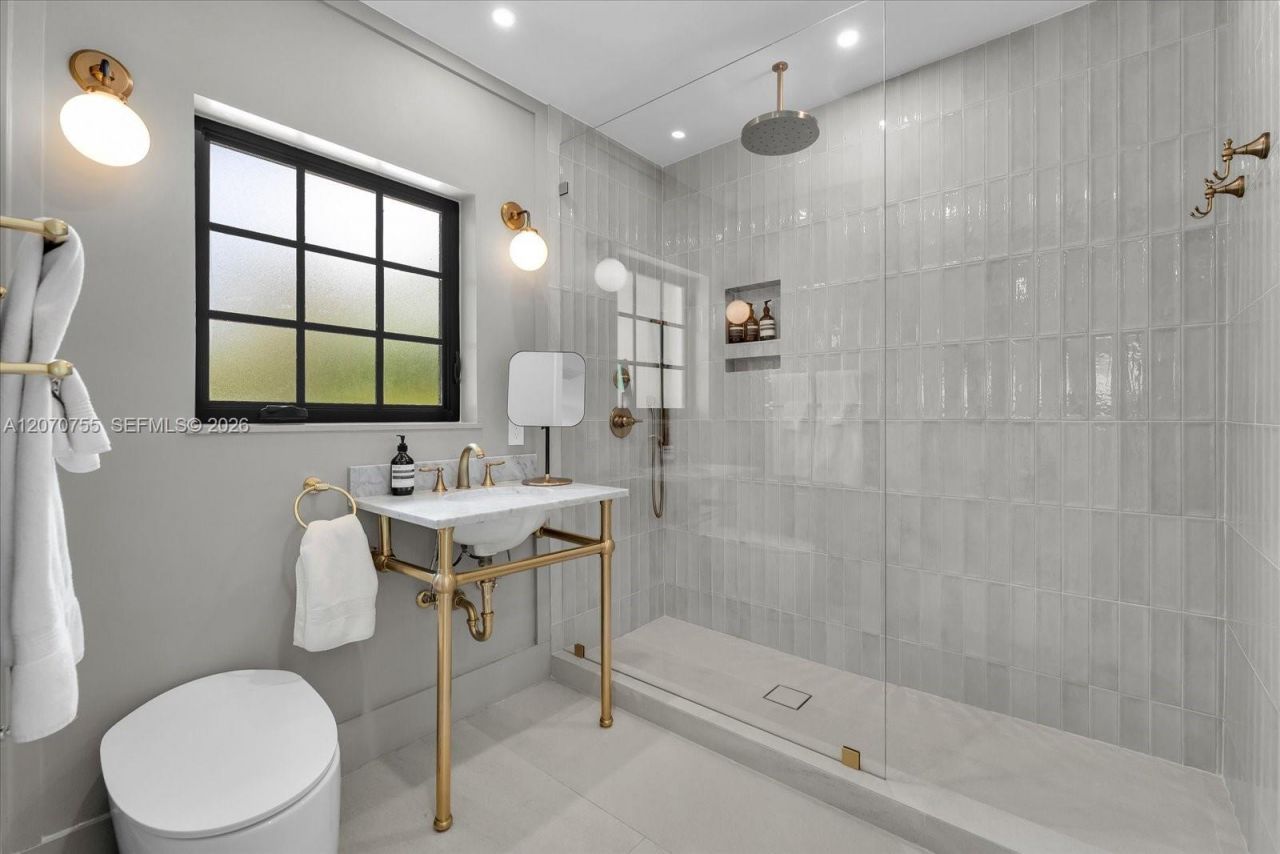 287 Palm Ave, Miami Beach, FL 33139 Photo