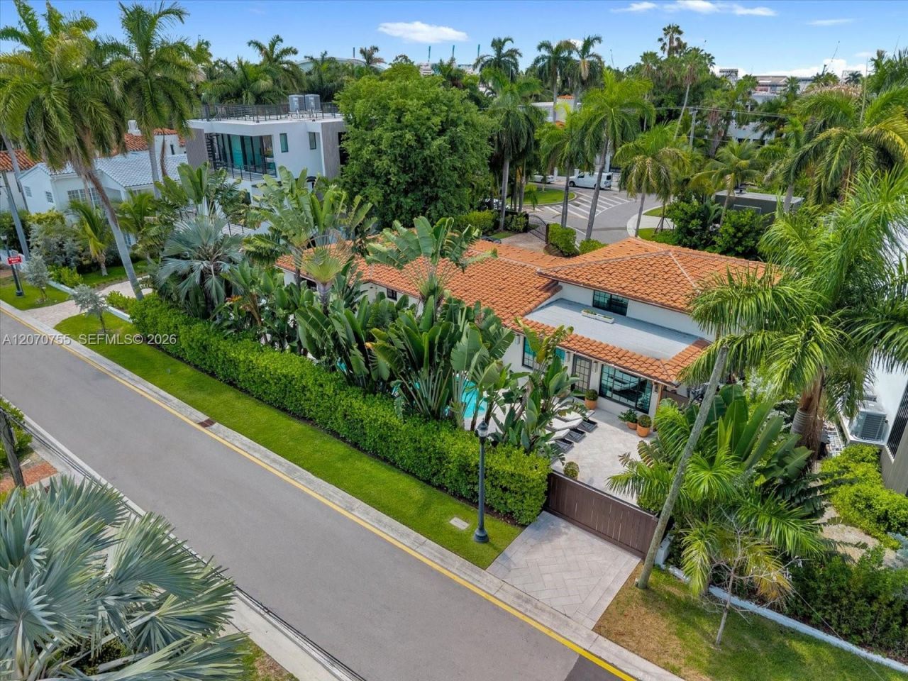 287 Palm Ave, Miami Beach, FL 33139 Photo