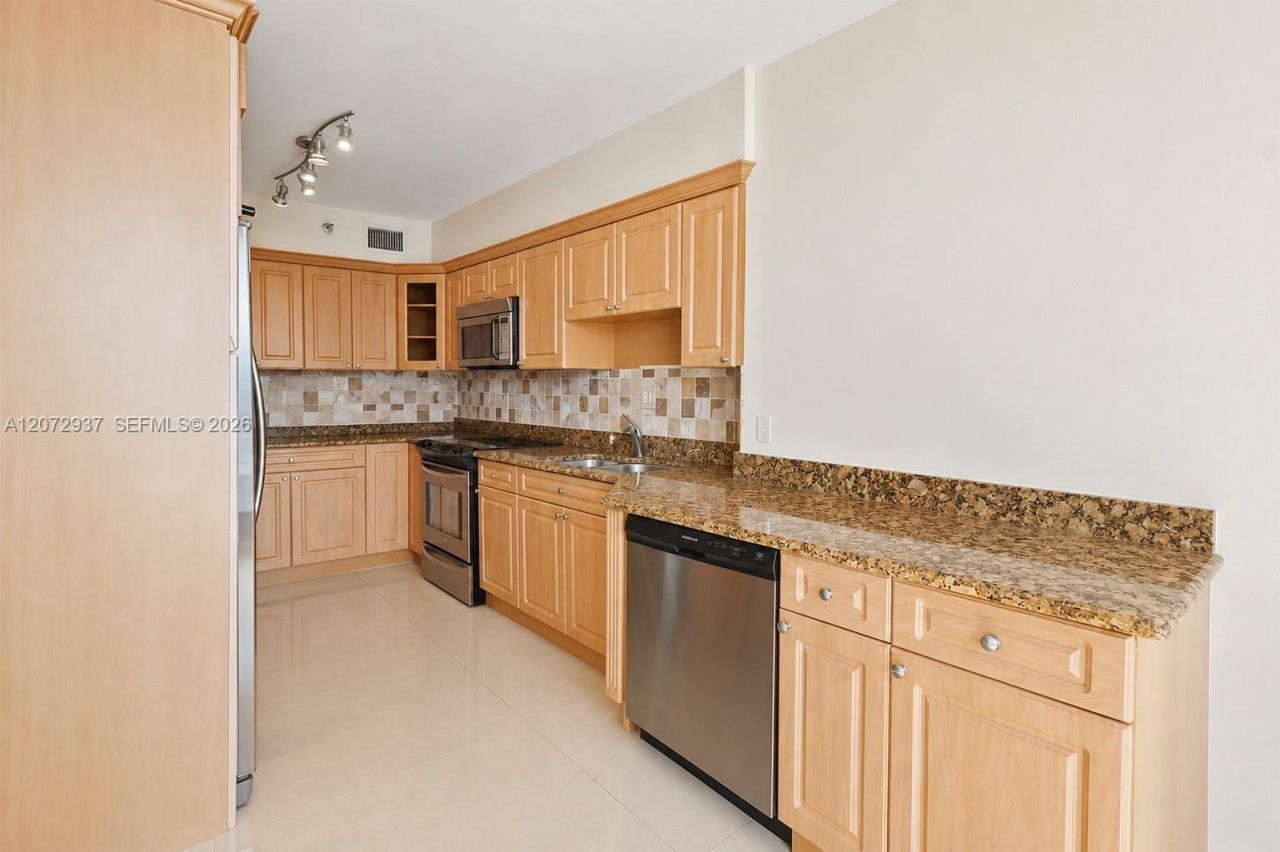 19101 NE 36th Ct , Unit 1602, Aventura, FL 33180 Photo