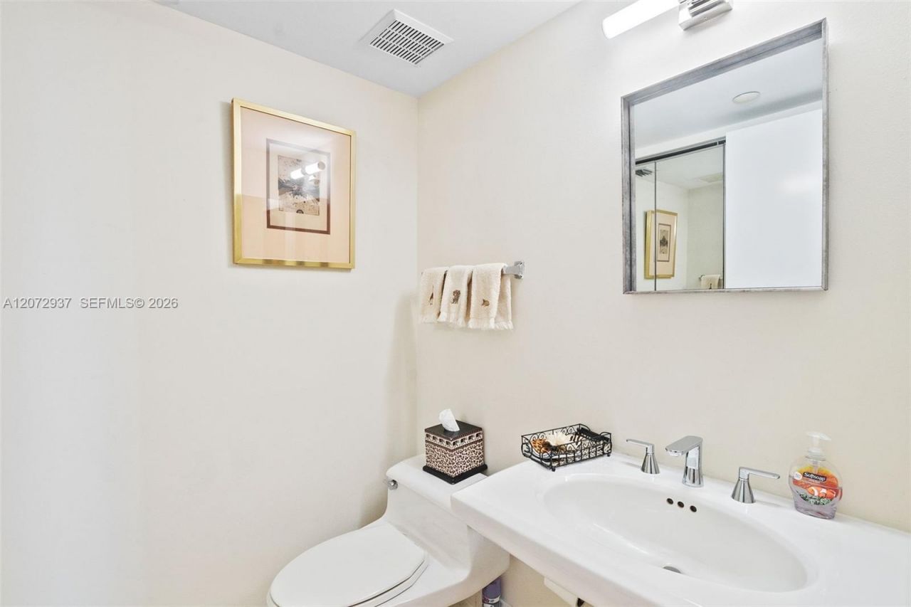 19101 NE 36th Ct , Unit 1602, Aventura, FL 33180 Photo