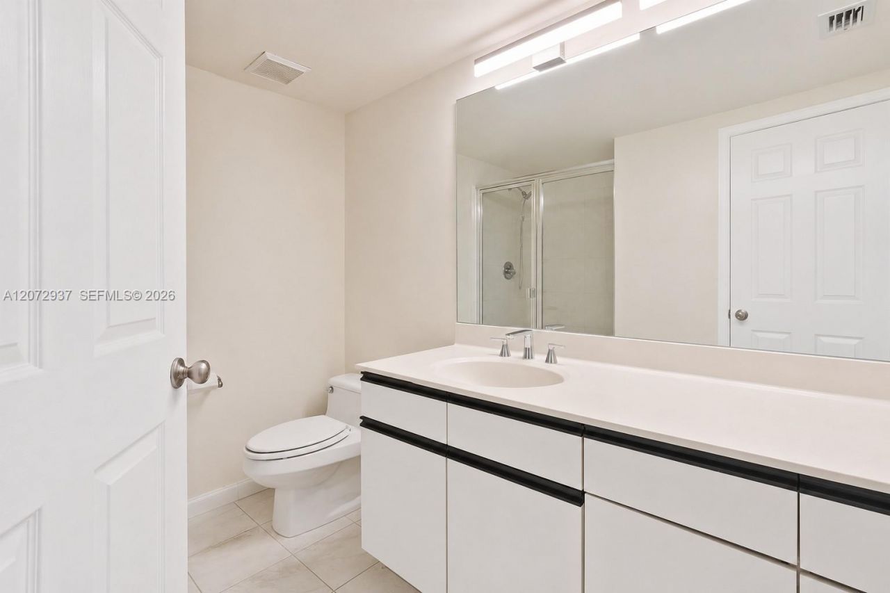 19101 NE 36th Ct , Unit 1602, Aventura, FL 33180 Photo
