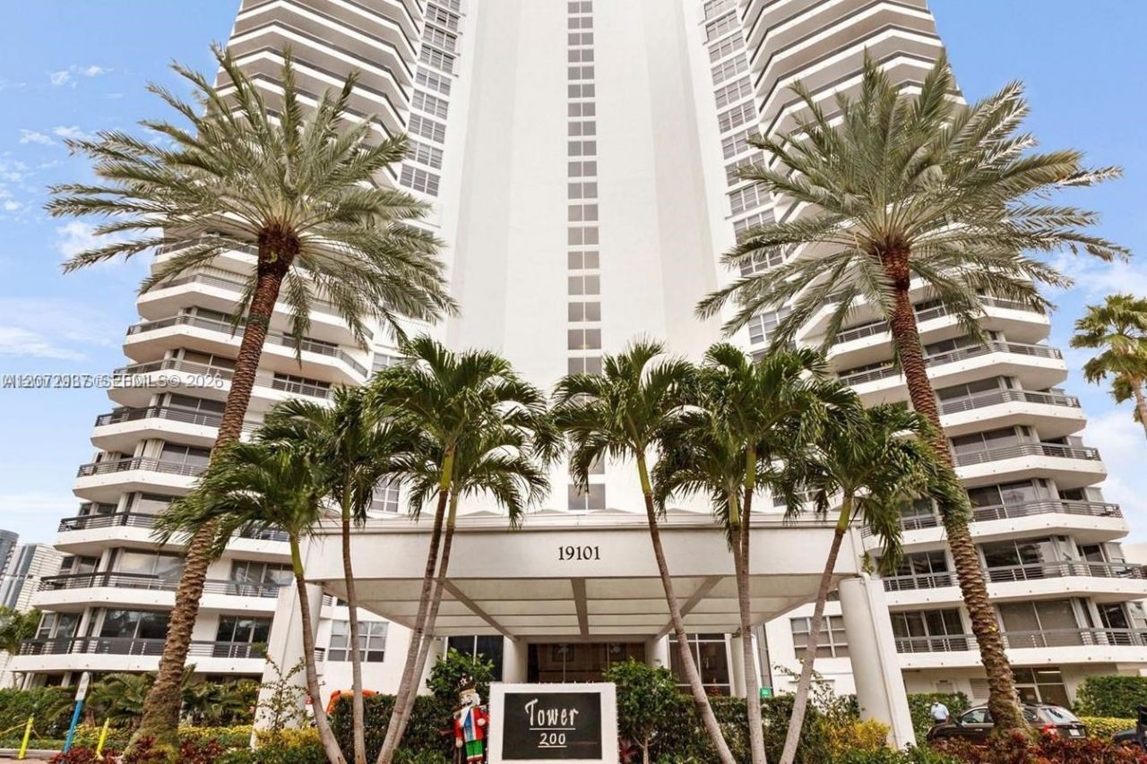 19101 NE 36th Ct , Unit 1602, Aventura, FL 33180 Photo