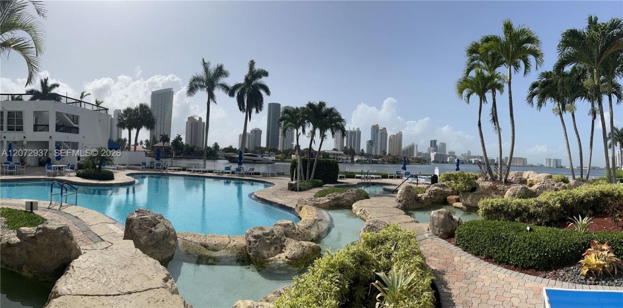 19101 NE 36th Ct , Unit 1602, Aventura, FL 33180 Photo