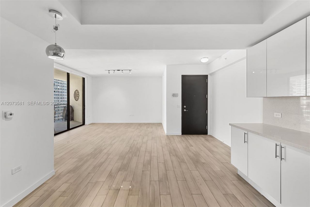 999 SW 1st Ave , Unit 3001, Miami, FL 33130 Photo