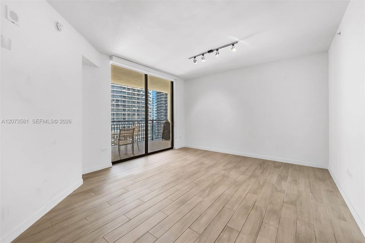 999 SW 1st Ave , Unit 3001, Miami, FL 33130 Photo