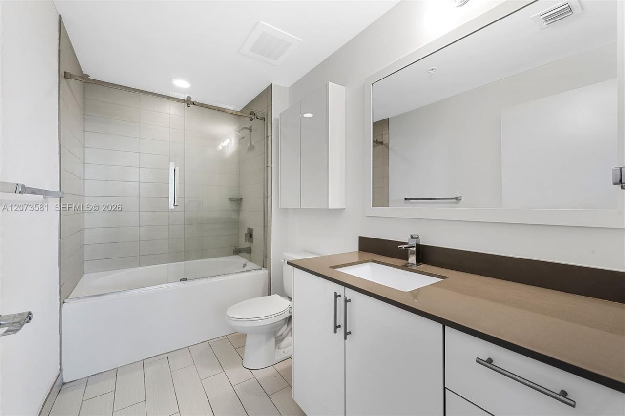 999 SW 1st Ave , Unit 3001, Miami, FL 33130 Photo