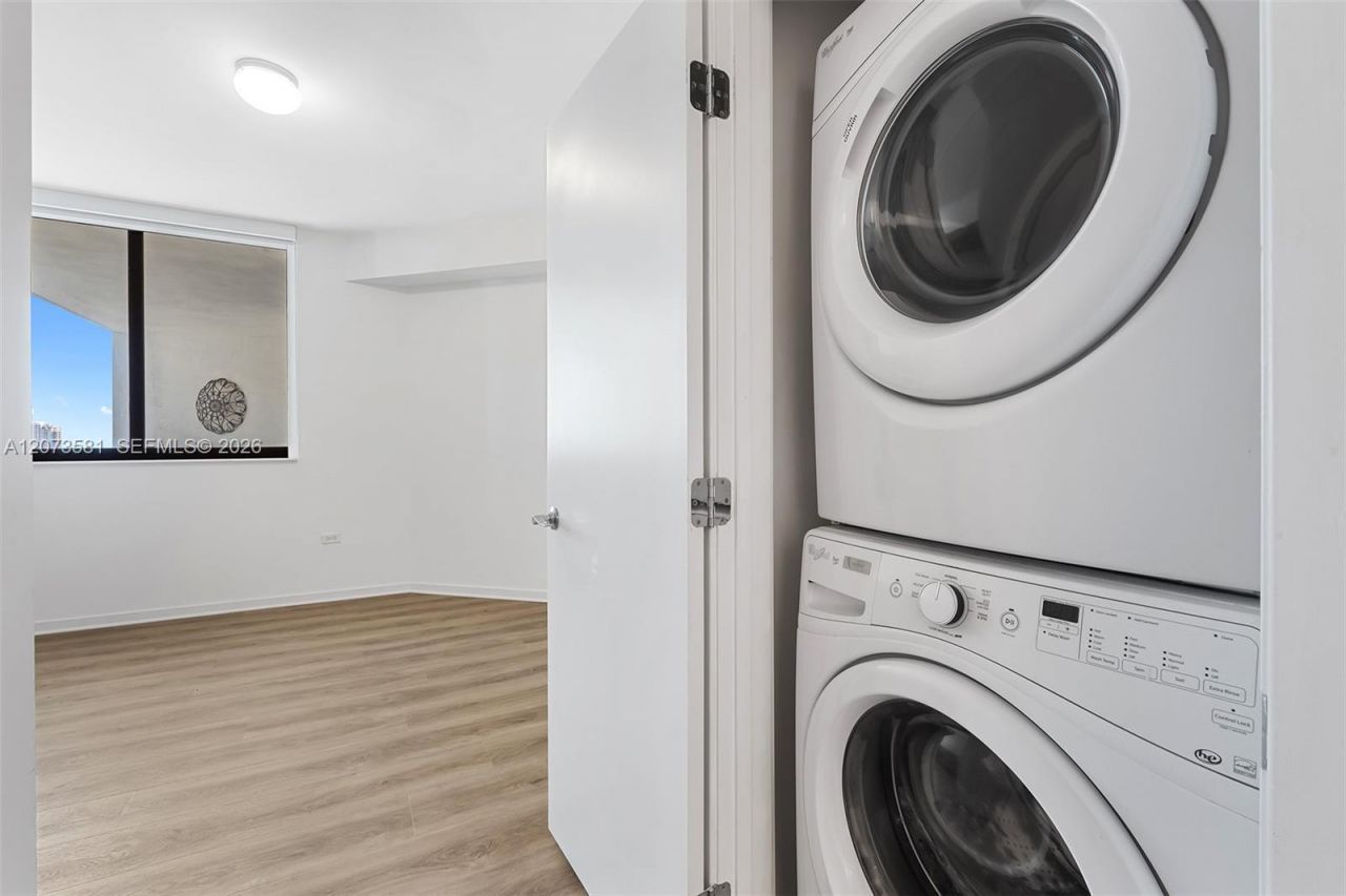 999 SW 1st Ave , Unit 3001, Miami, FL 33130 Photo