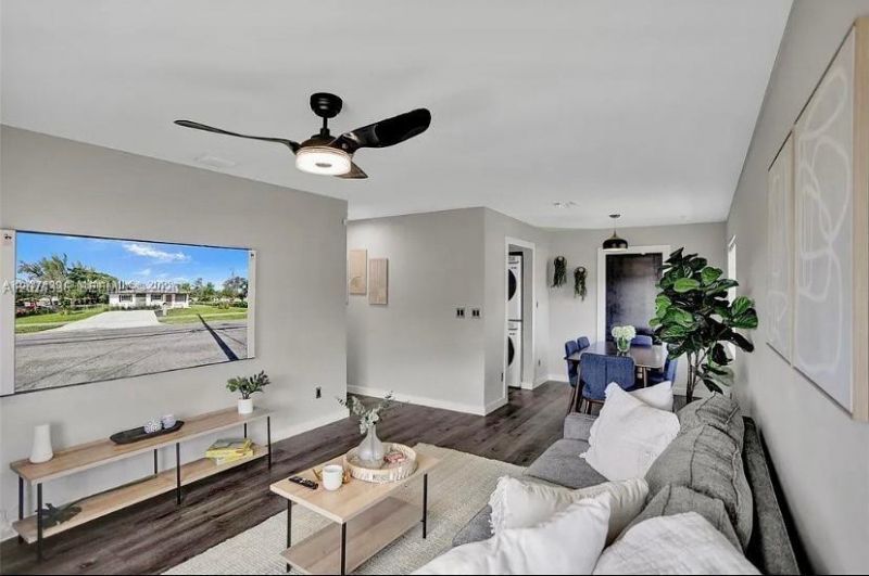 302 NW 9th St, Hallandale Beach, FL 33009 Photo