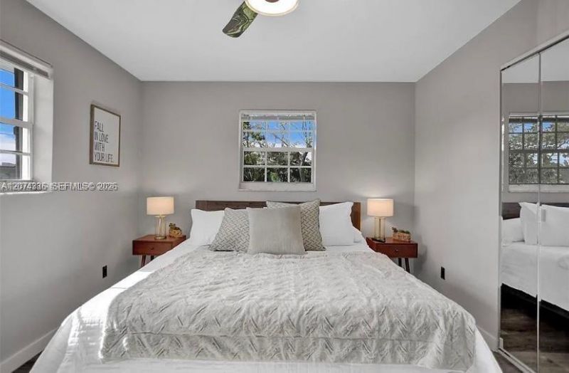 302 NW 9th St, Hallandale Beach, FL 33009 Photo