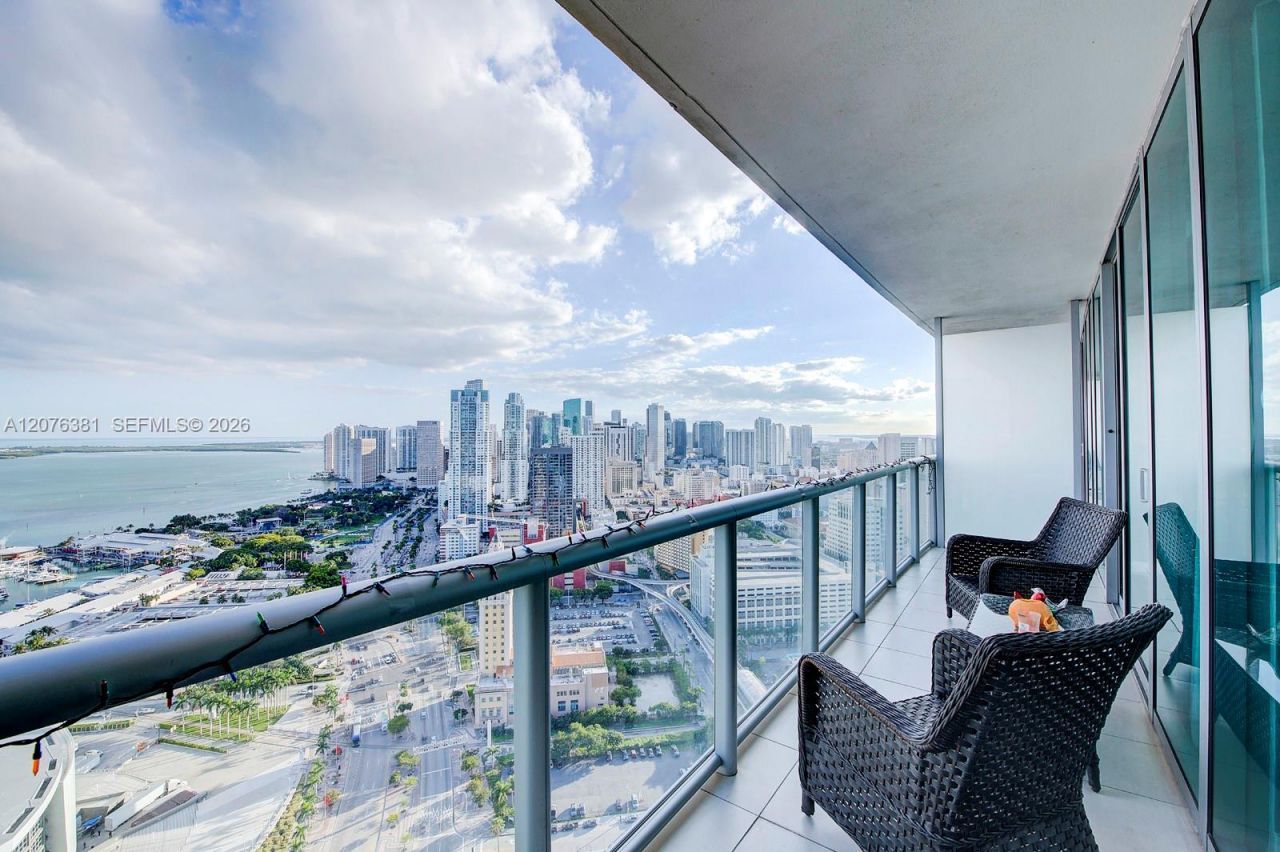 888 Biscayne Blvd , Unit 4007, Miami, FL 33132 Photo