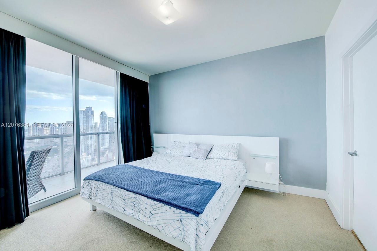 888 Biscayne Blvd , Unit 4007, Miami, FL 33132 Photo