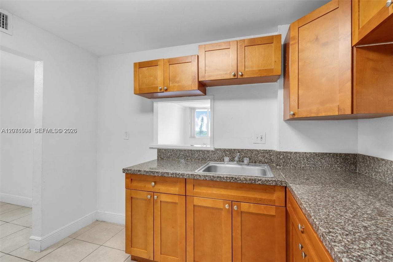9143 SW 77th Ave, Unit B710, Miami, FL 33156 Photo