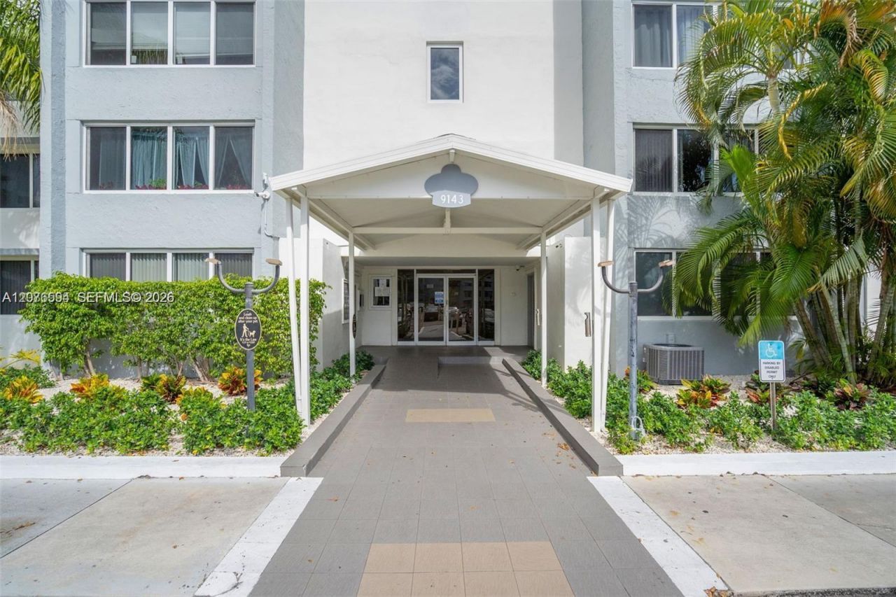9143 SW 77th Ave, Unit B710, Miami, FL 33156 Photo