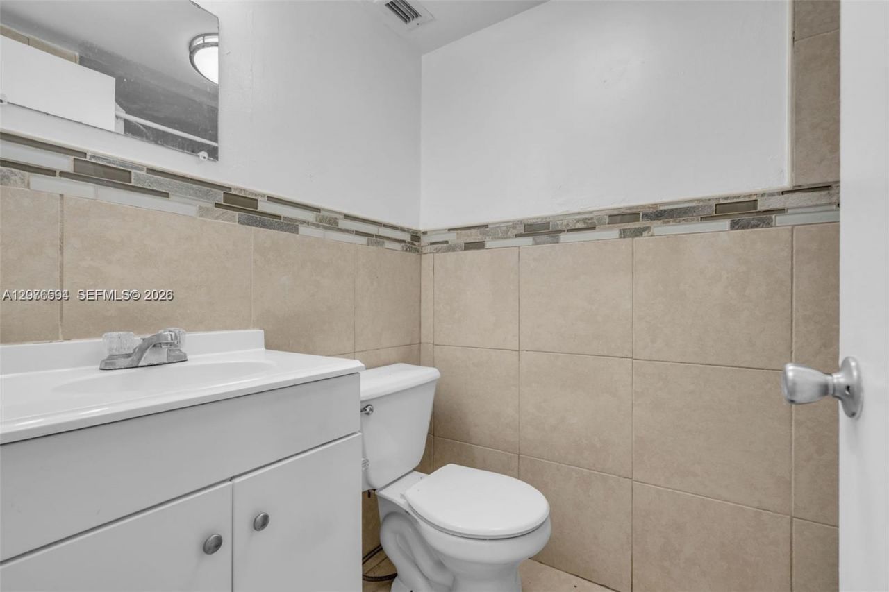 9143 SW 77th Ave, Unit B710, Miami, FL 33156 Photo