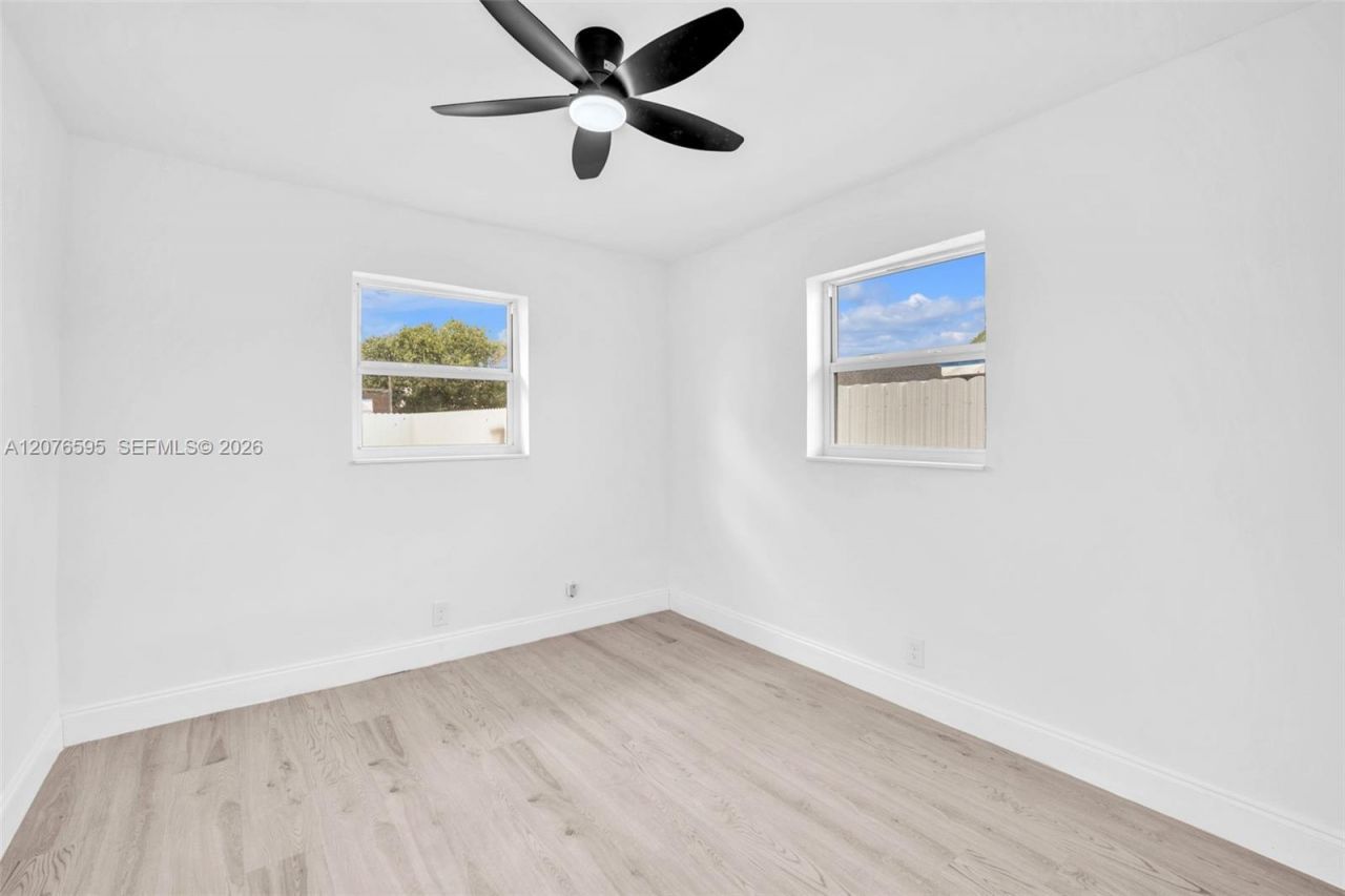 2572 NW 20th St, Fort Lauderdale, FL 33311 Photo