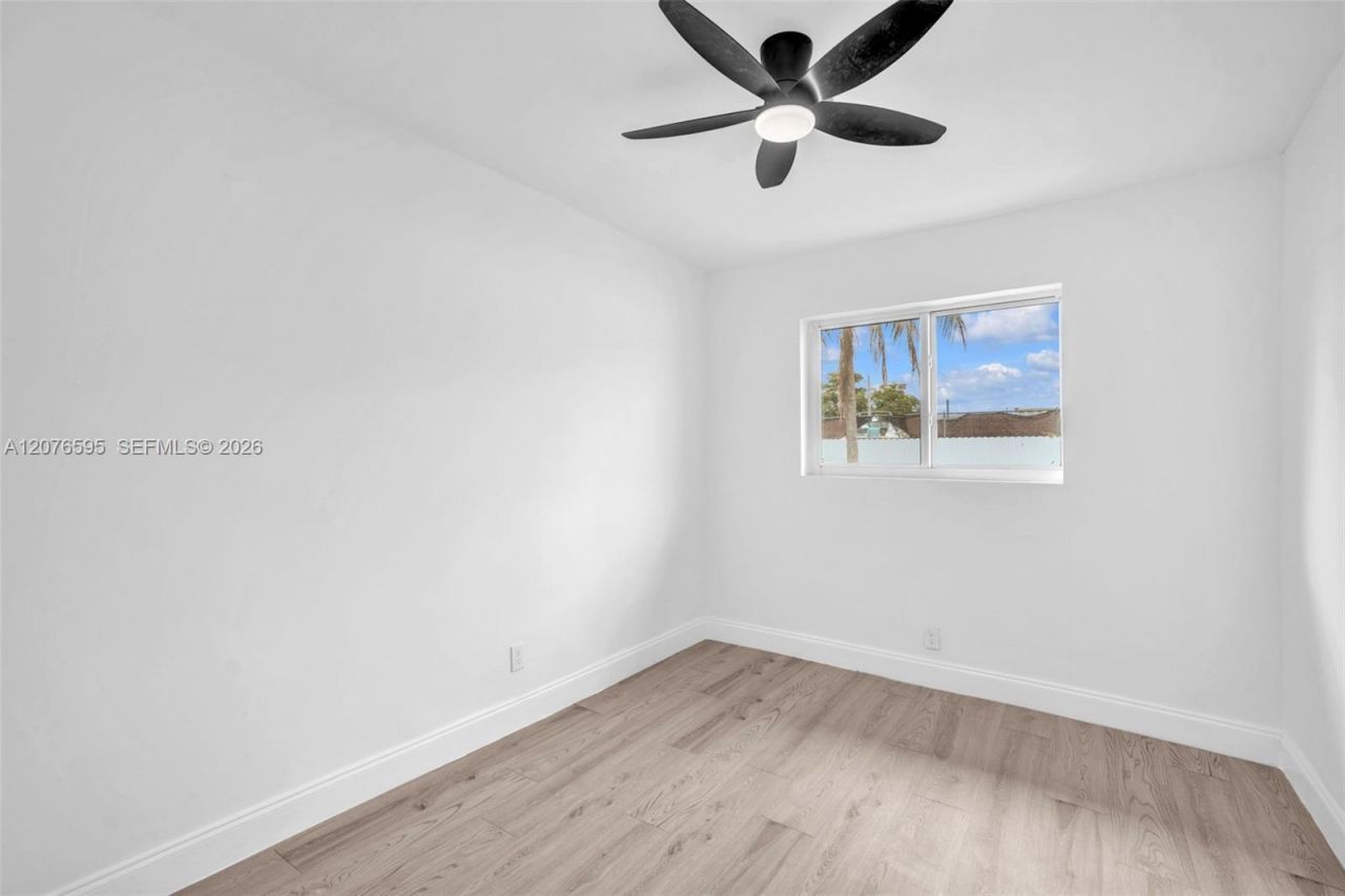 2572 NW 20th St, Fort Lauderdale, FL 33311 Photo