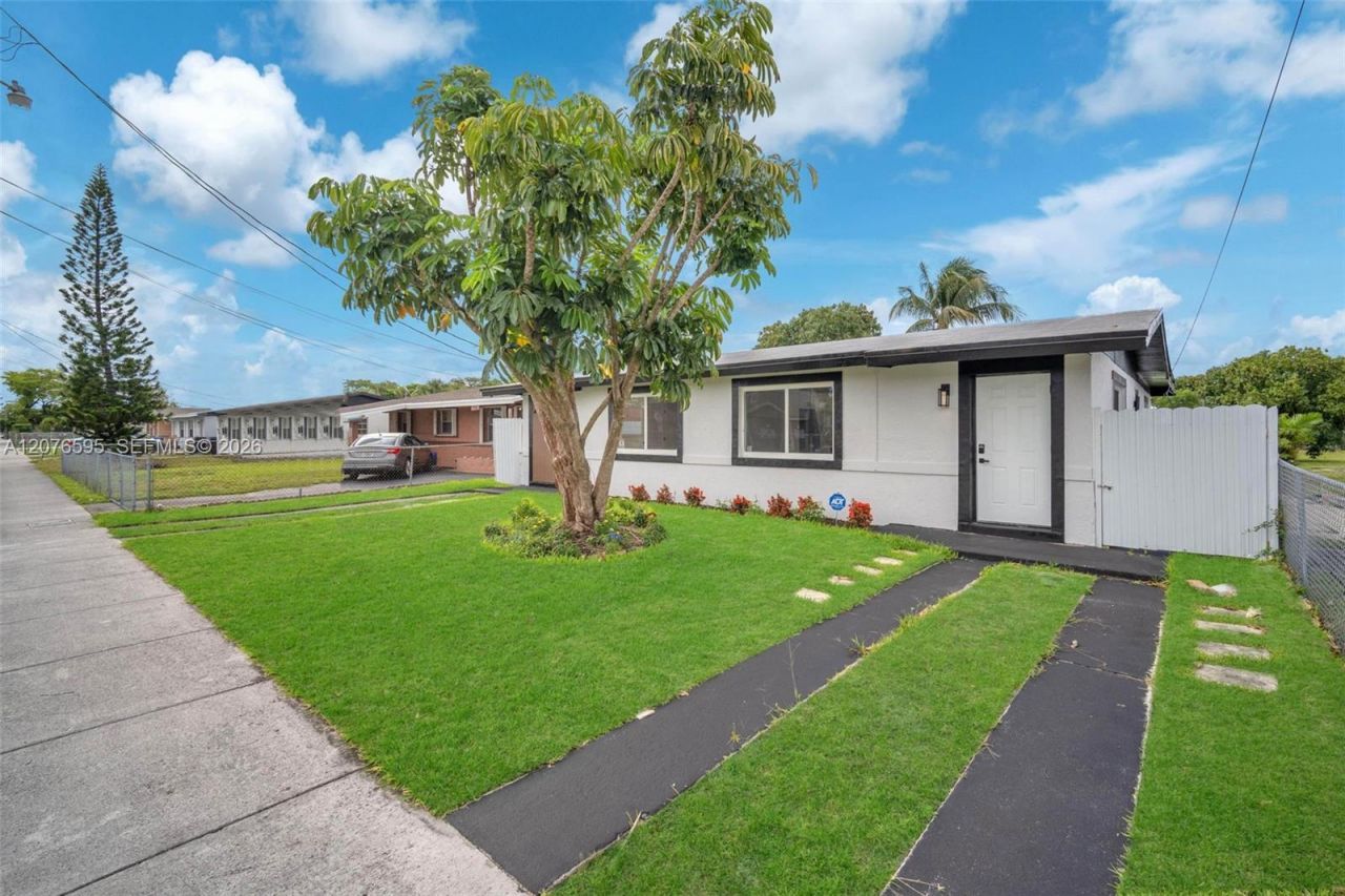 2572 NW 20th St, Fort Lauderdale, FL 33311 Photo