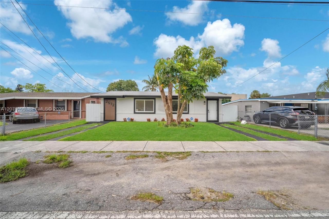 2572 NW 20th St, Fort Lauderdale, FL 33311 Photo