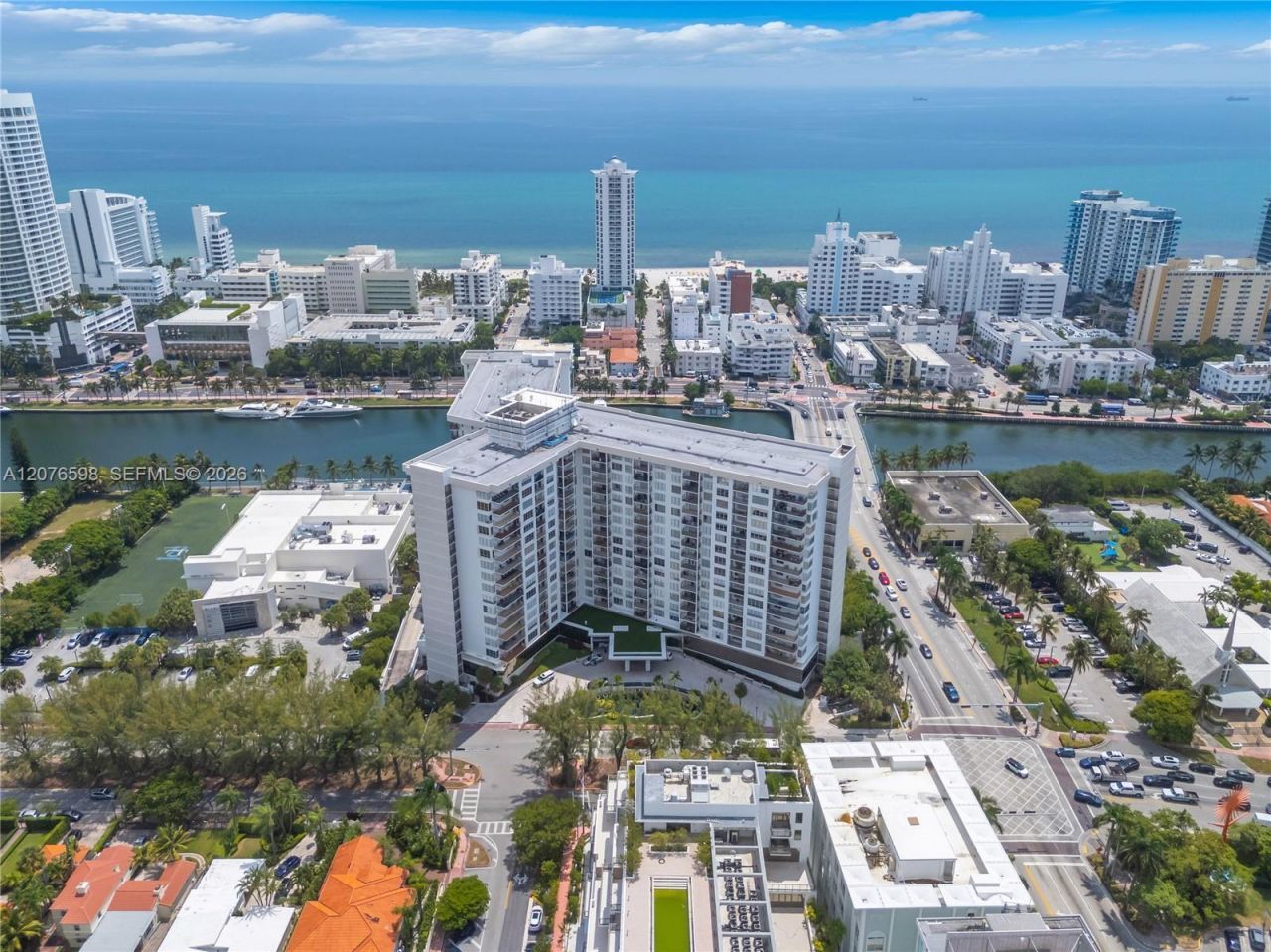 4101 Pine Tree Dr , Unit 1105, Miami Beach, FL 33140 Photo