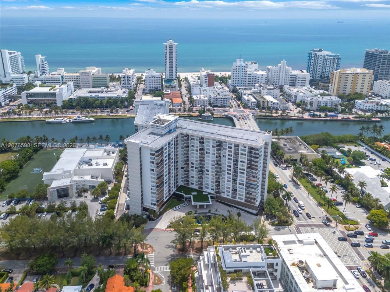 4101 Pine Tree Dr , Unit 1105, Miami Beach, FL 33140 Photo