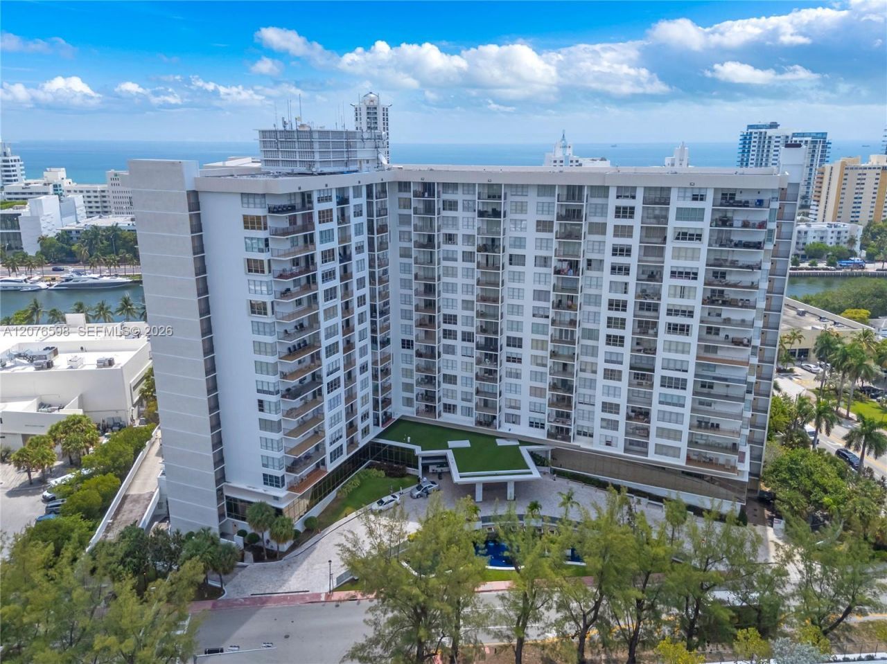 4101 Pine Tree Dr , Unit 1105, Miami Beach, FL 33140 Photo