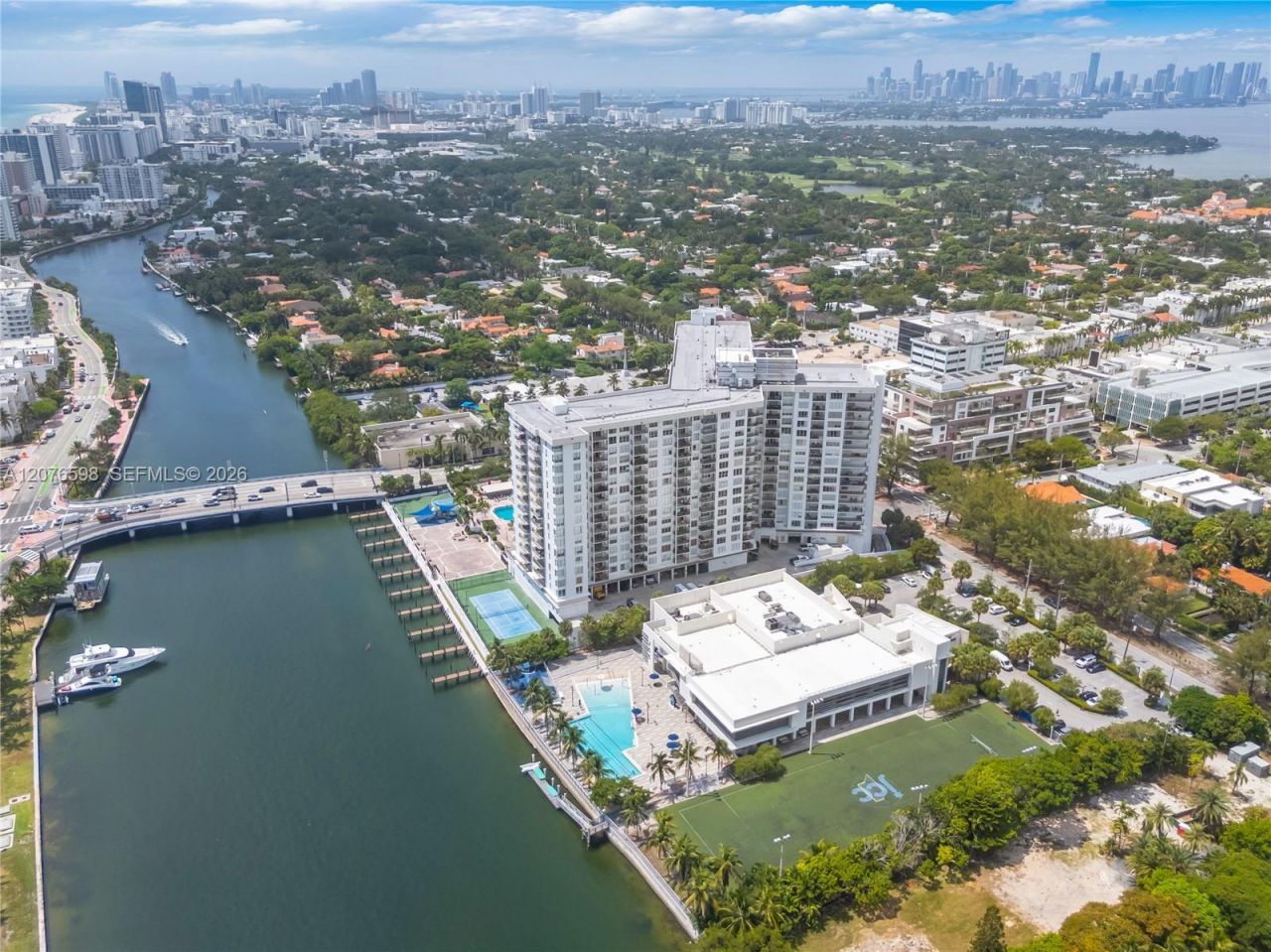 4101 Pine Tree Dr , Unit 1105, Miami Beach, FL 33140 Photo