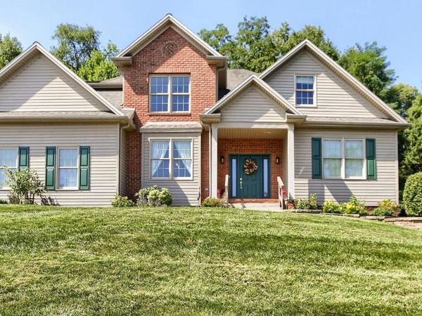 1018 COUNTRY CLUB ROAD, CAMP HILL, PA 17011