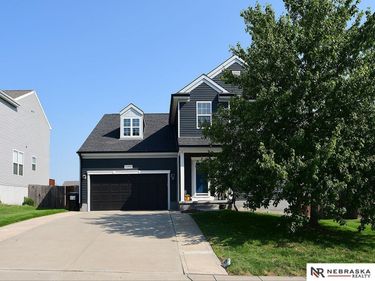 6456 Elm Hurst Drive, Omaha, NE 68157