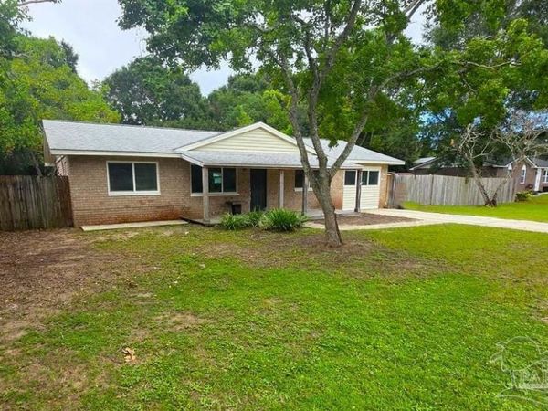 2820 Christine St, Pensacola, FL 32526