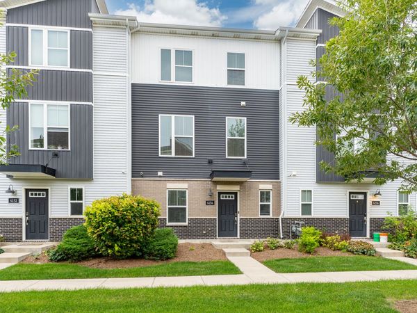 4154 Irving Road , Aurora, IL 60504