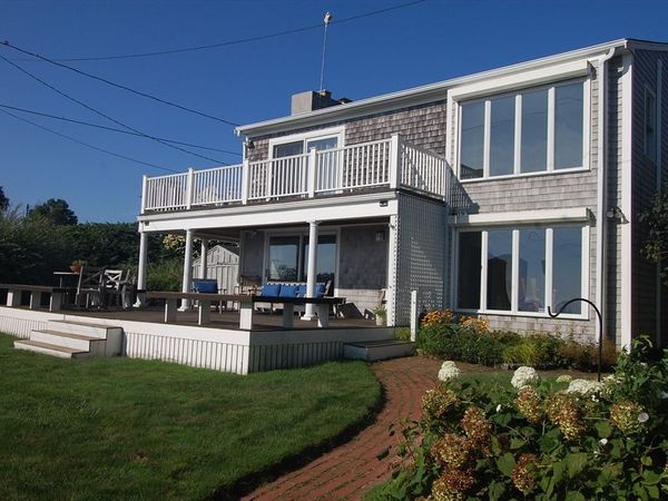 6 Bayview Ave, Dartmouth, MA 02748