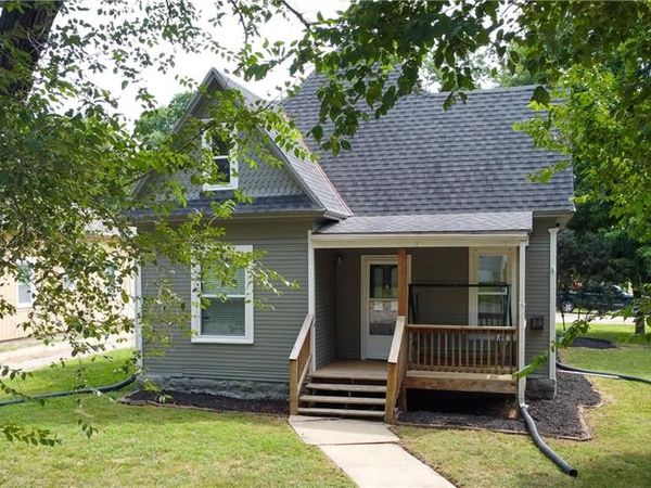 843 S Sycamore Street, Ottawa, KS 66067