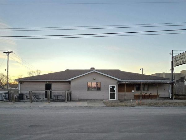 830 Oak Street, Terre Haute, IN 47807