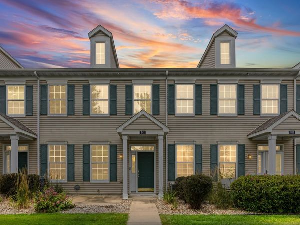 941 Newport Avenue , Shakopee, MN 55379