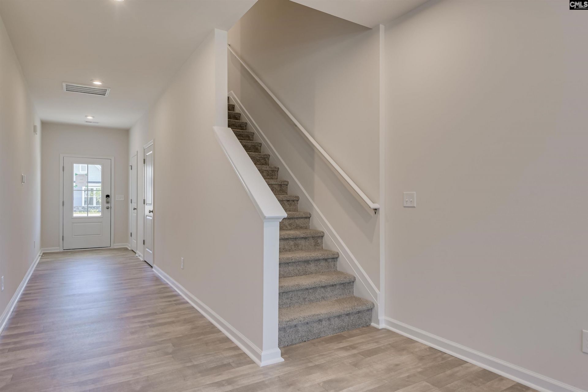 821 Huxley Lane Photo 4