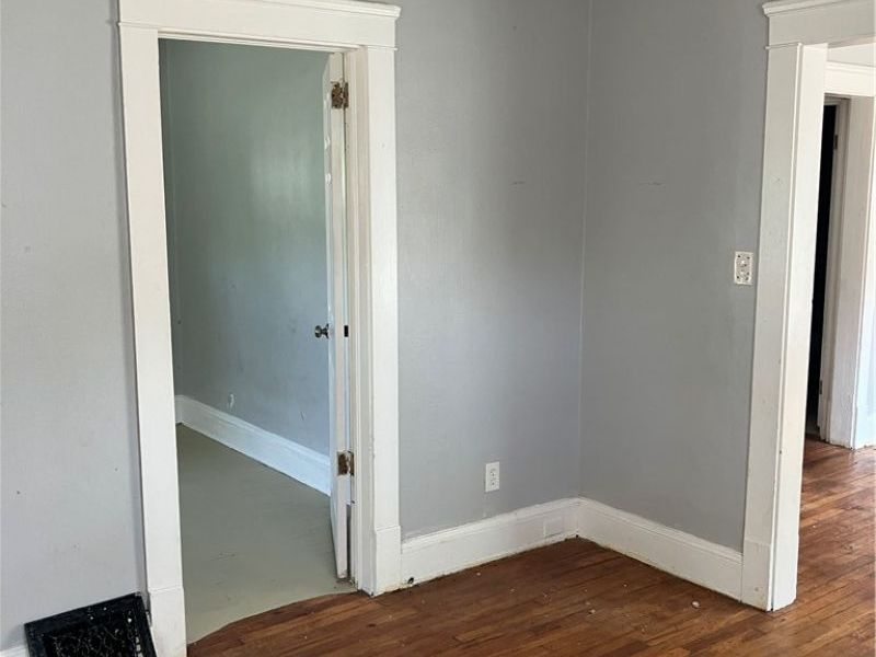 11825 Forest Avenue, Cleveland, OH 44120 Photo 9