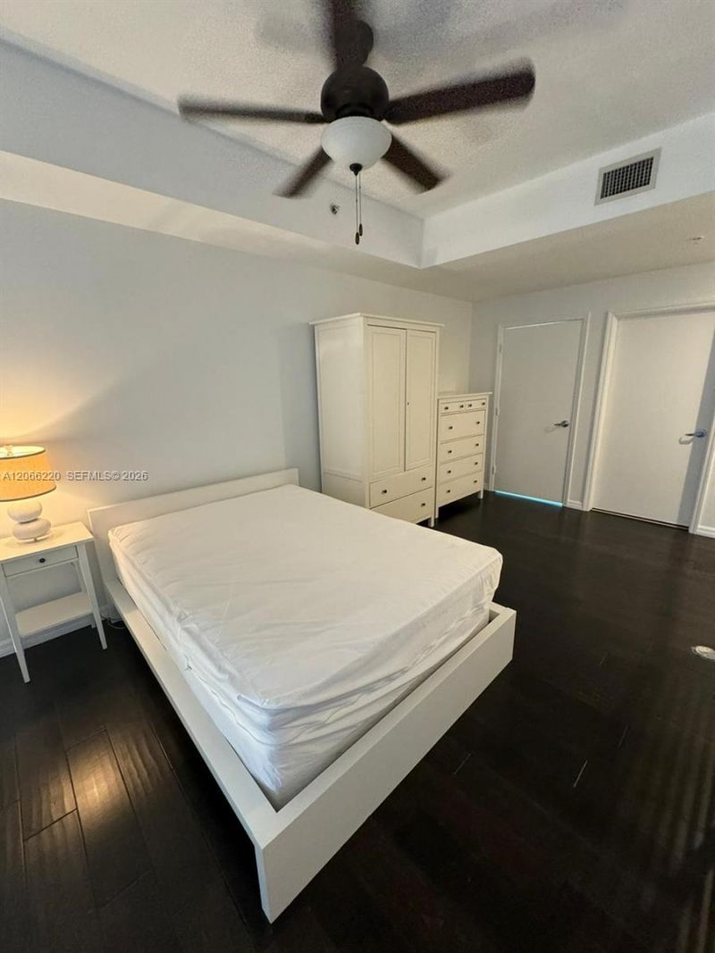 60 SW 13th St, Unit 2202, Miami, FL 33130 Photo