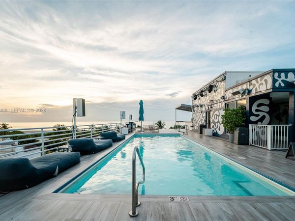 1060 Ocean Dr , Unit D206, Miami Beach, FL 33139
