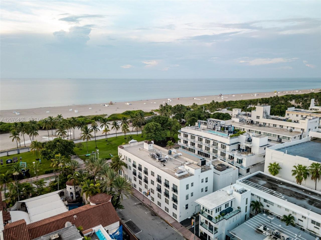 1060 Ocean Dr, Unit D206, Miami Beach, FL 33139 Photo