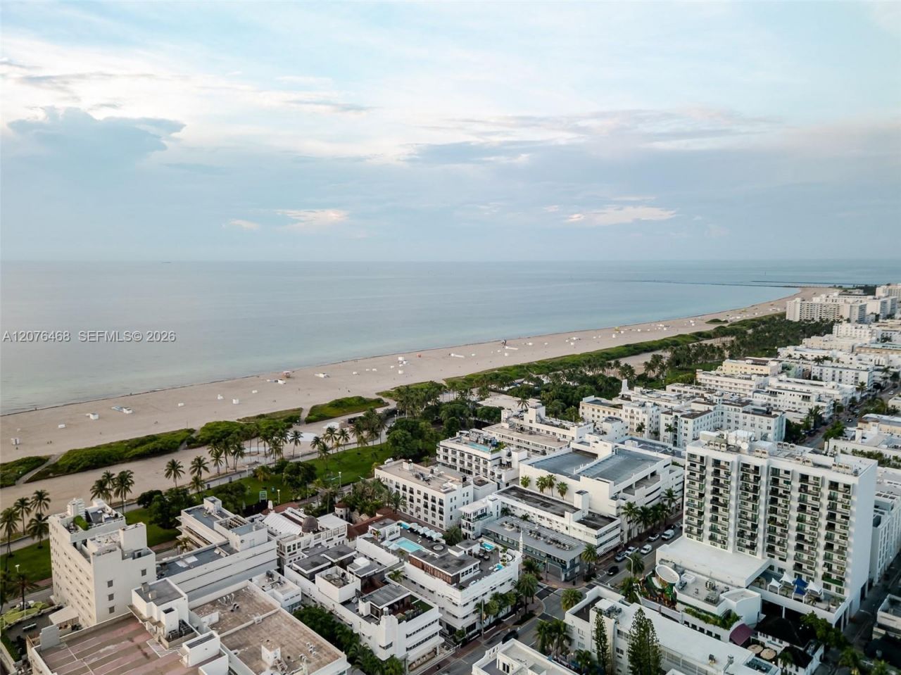 1060 Ocean Dr, Unit D206, Miami Beach, FL 33139 Photo