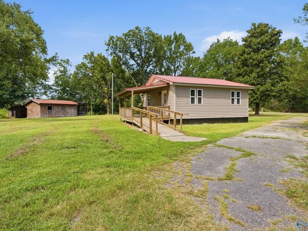 18539 Townsend Ford Road, Athens, AL 35611